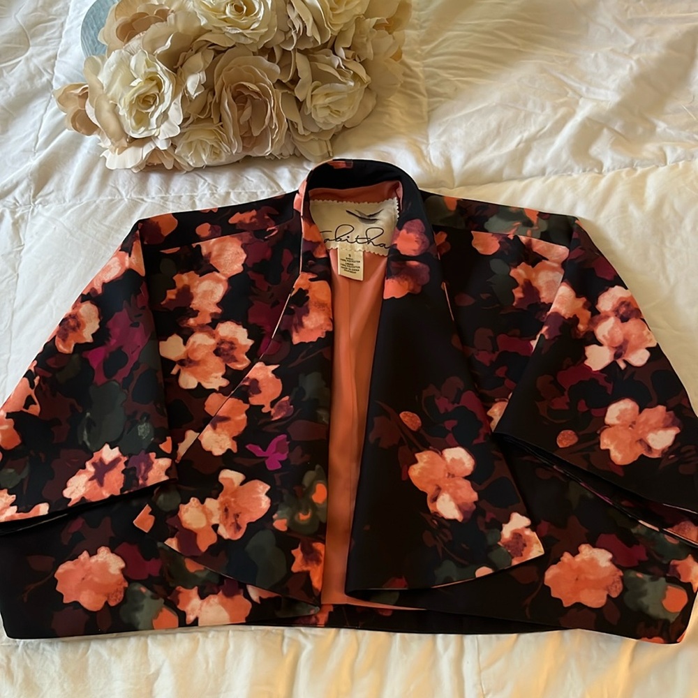 Tabitha ladies Floral Cropped Bolero Jacket Cape Sz sm